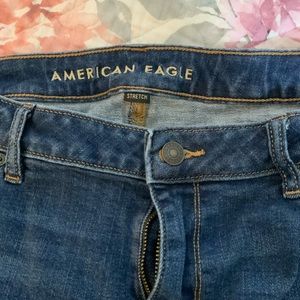 American Eagle Size 16 Kickboot jeans. EUC.